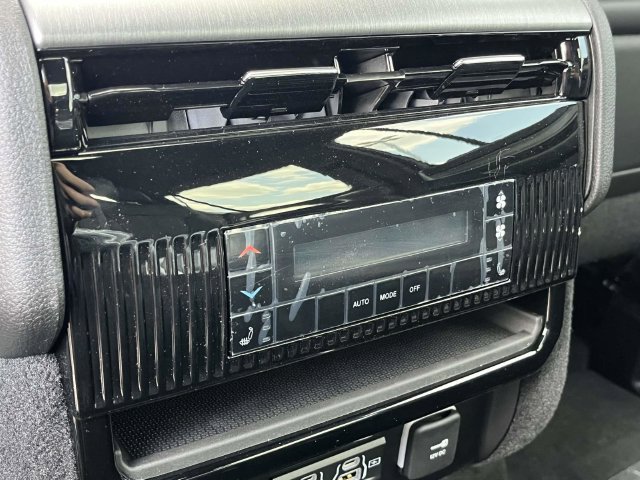 New 2026 Jeep Grand Wagoneer L Limited AWD/4WD image 18