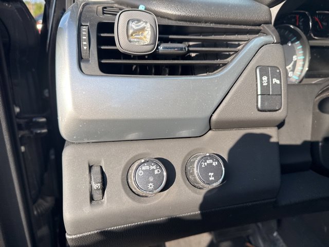 Used 2020 Chevrolet Tahoe LS AWD/4WD image 19