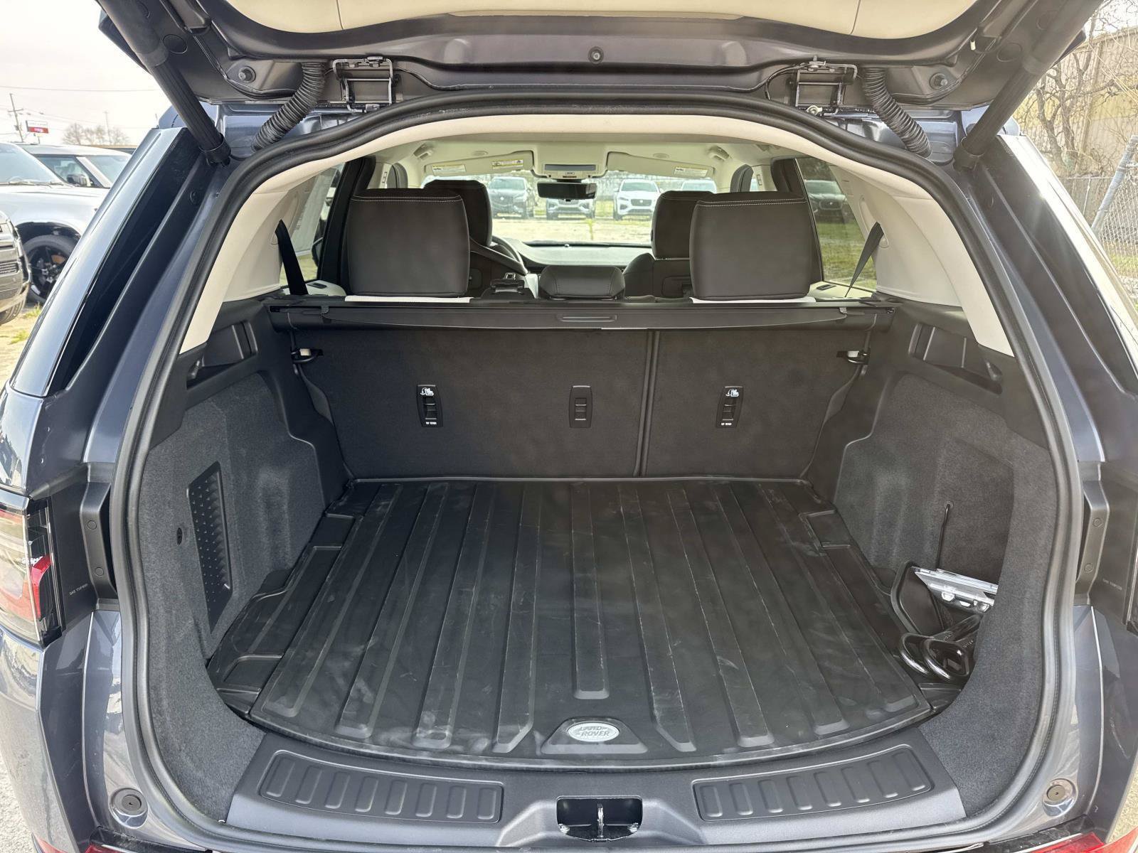 New 2025 Land Rover Discovery Sport S AWD/4WD image 7