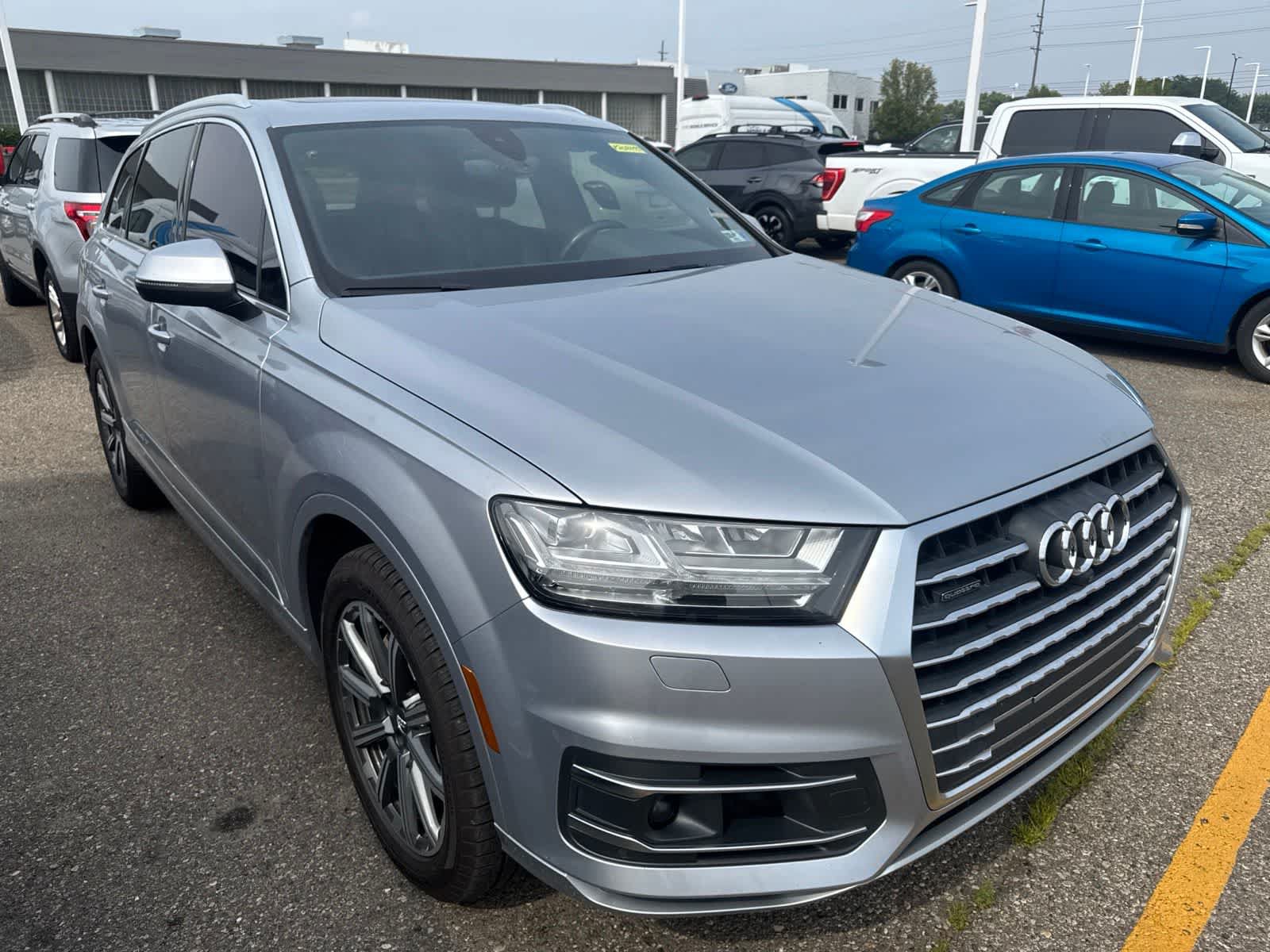 Used 2017 Audi Q7 3.0T Premium Plus w/ Premium Plus Package AWD/4WD image 9