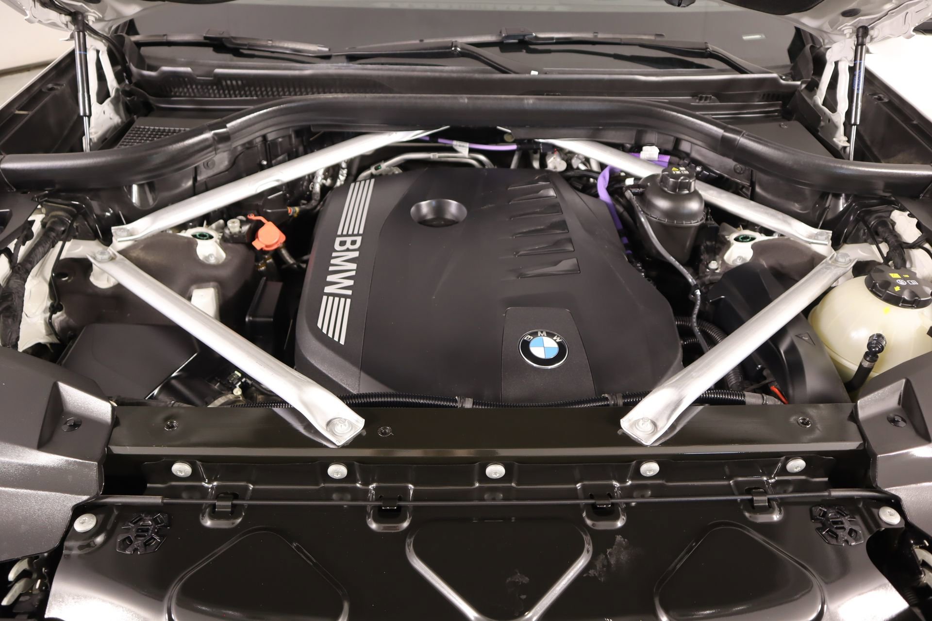 Used 2024 BMW X7 xDrive40i w/ Executive Package image 22