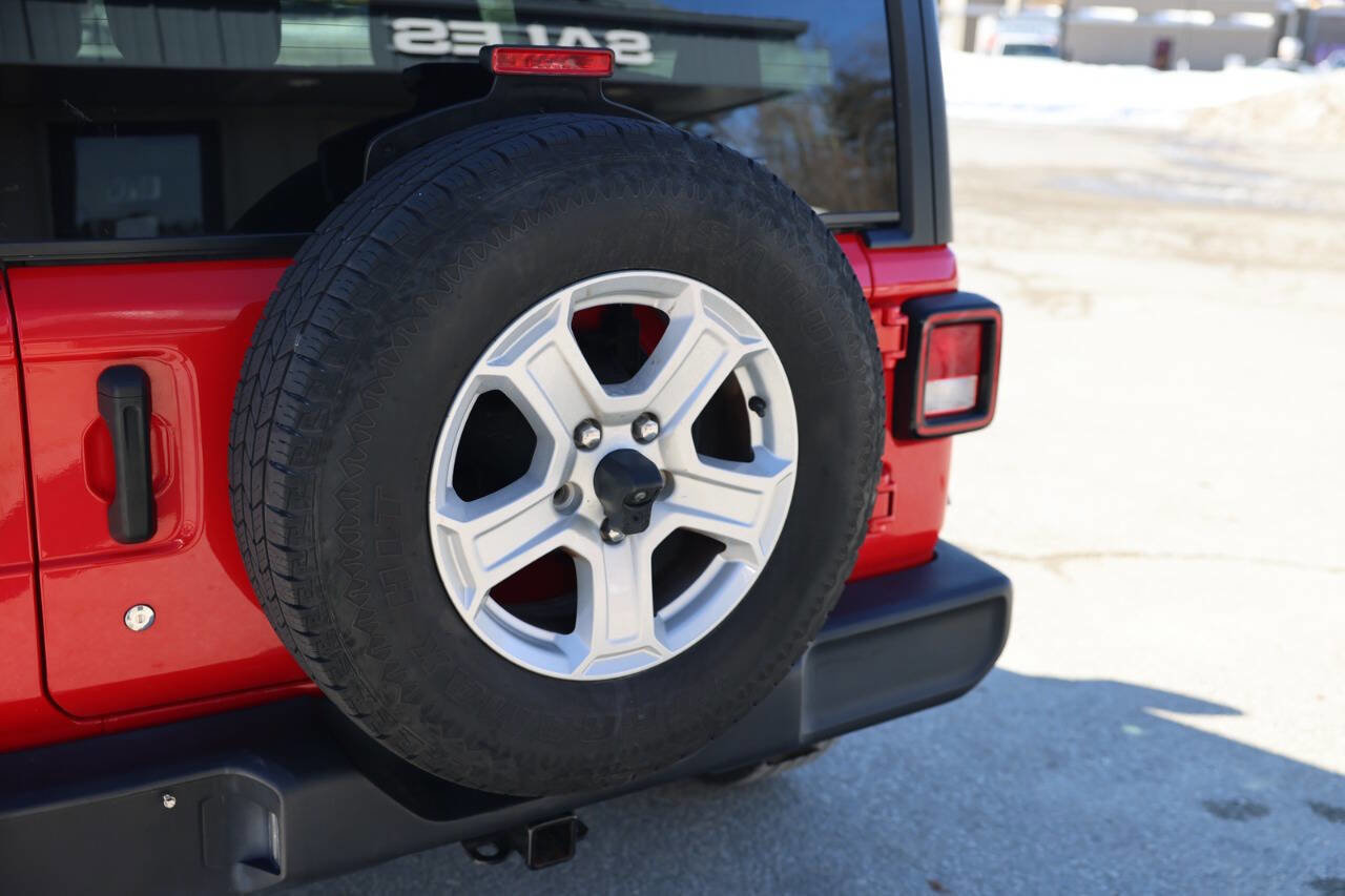 Used 2020 Jeep Wrangler Sport image 34