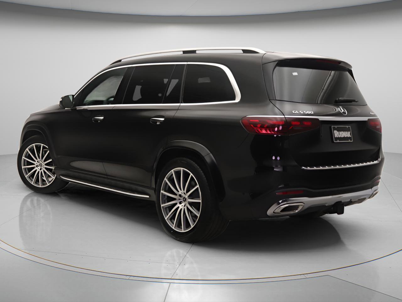 New 2026 Mercedes-Benz GLS 580 4MATIC image 2