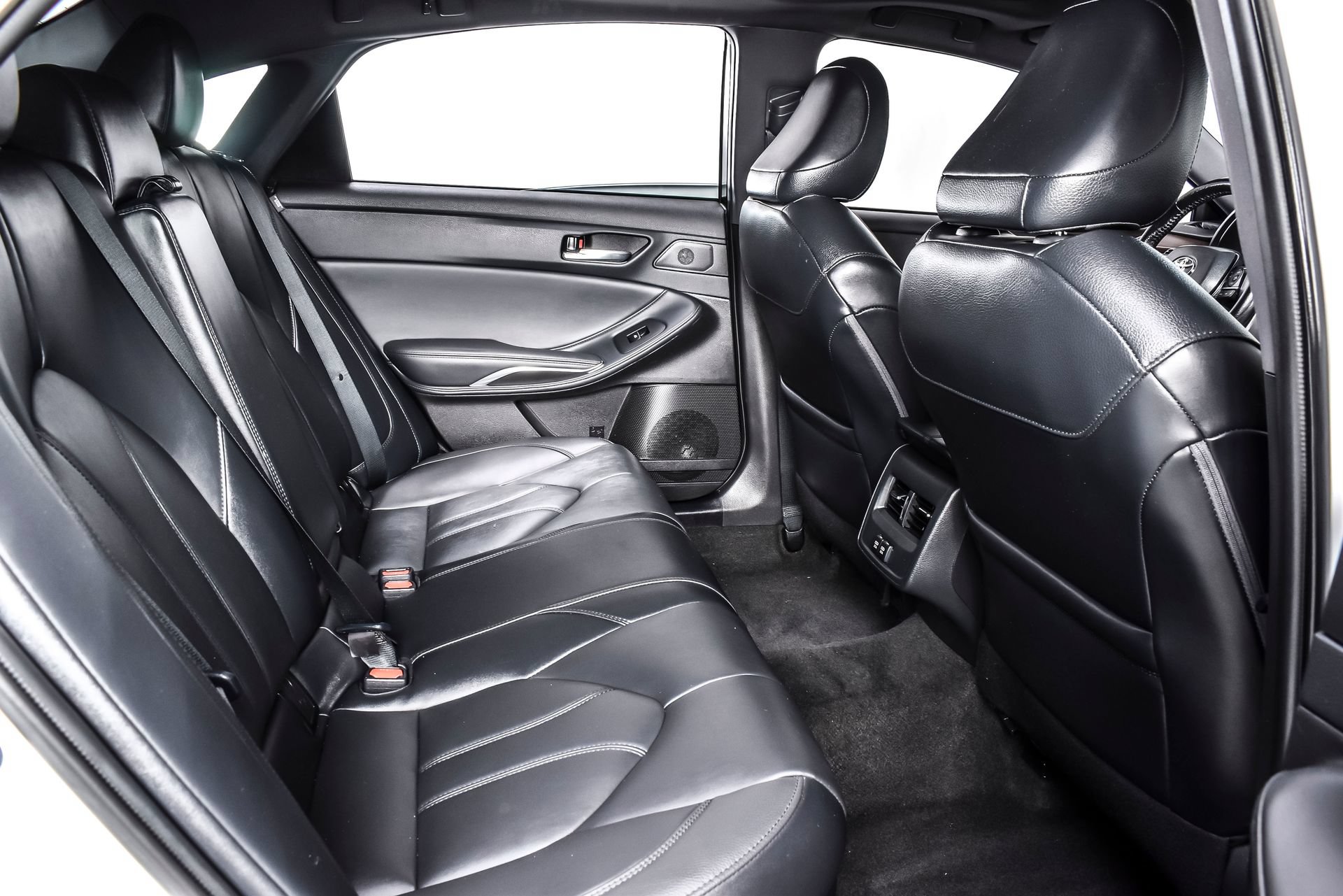 Used 2020 Toyota Avalon XLE w/ Moonroof Package FWD image 23
