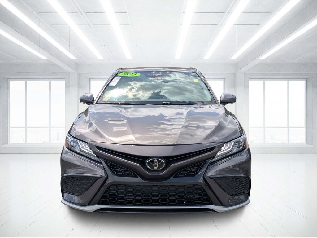 Used 2023 Toyota Camry XSE FWD image 8