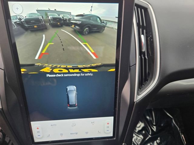 Used 2024 Ford Edge SEL image 16