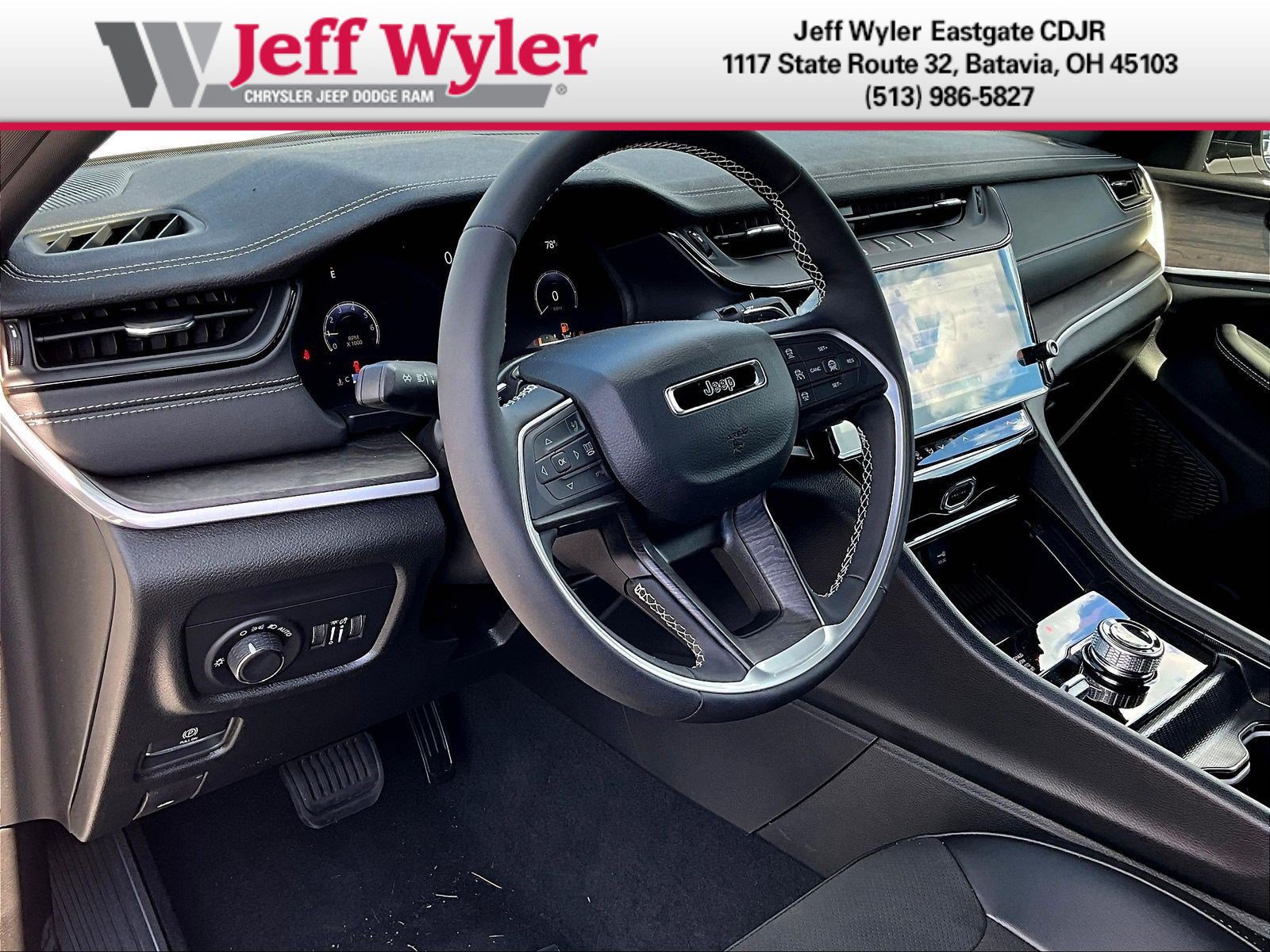 New 2026 Jeep Grand Cherokee Altitude AWD/4WD image 16