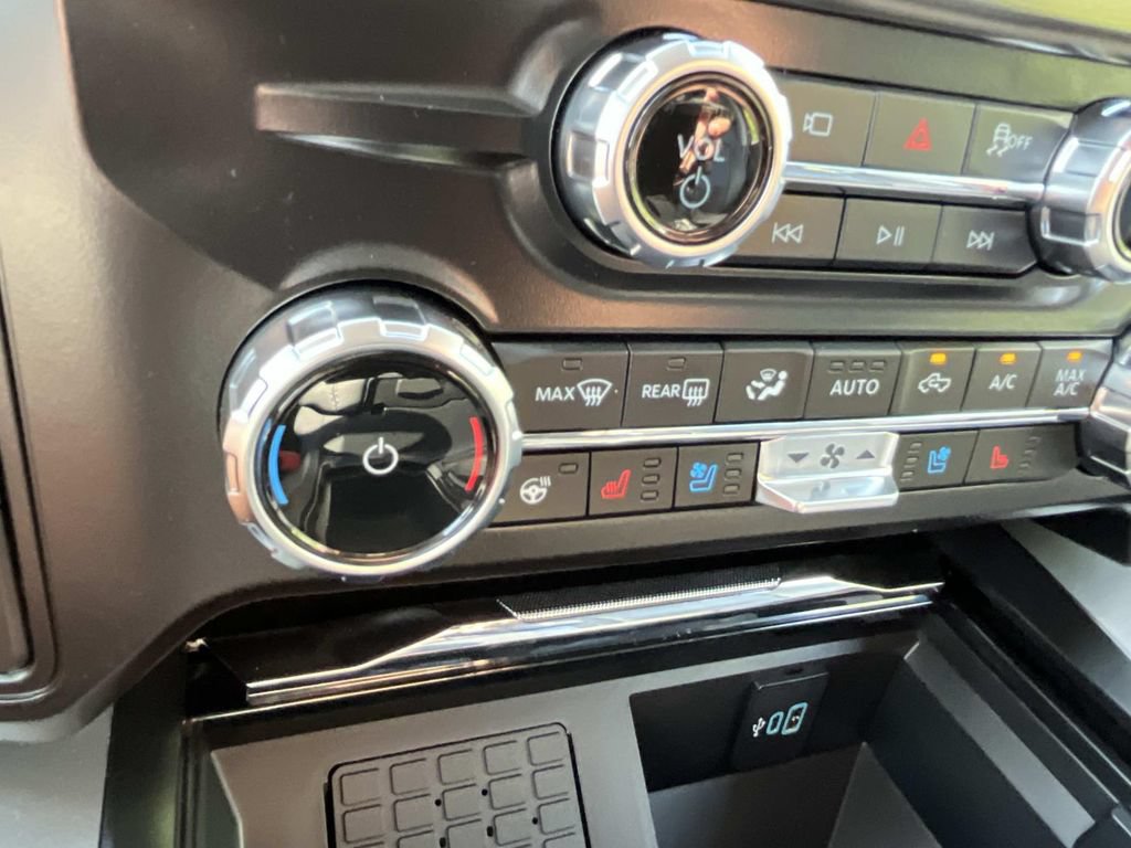New 2027 Ford F250 Lariat AWD/4WD image 37
