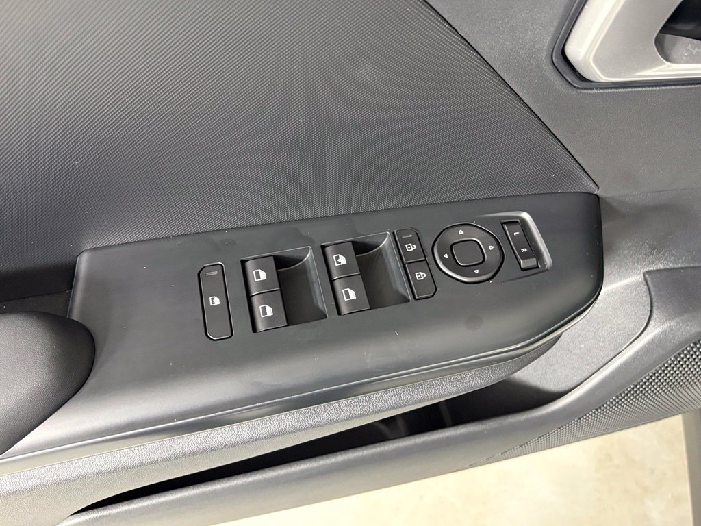 New 2026 Kia K4 FWD image 15