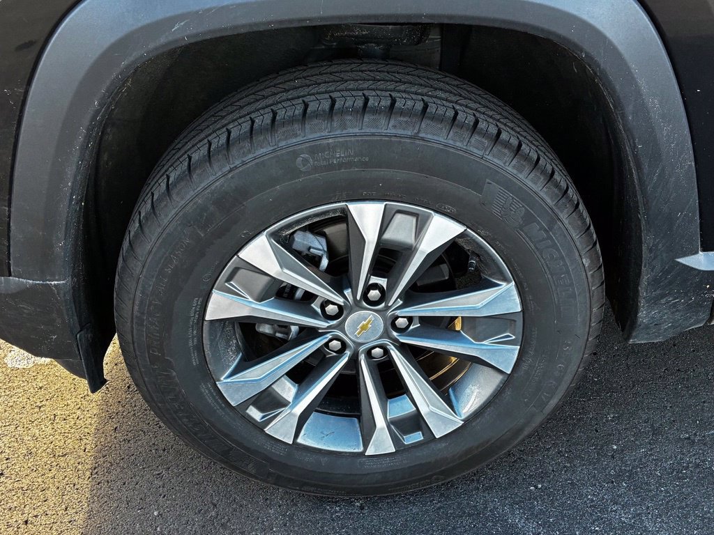 Used 2026 Chevrolet Equinox LT AWD/4WD image 41