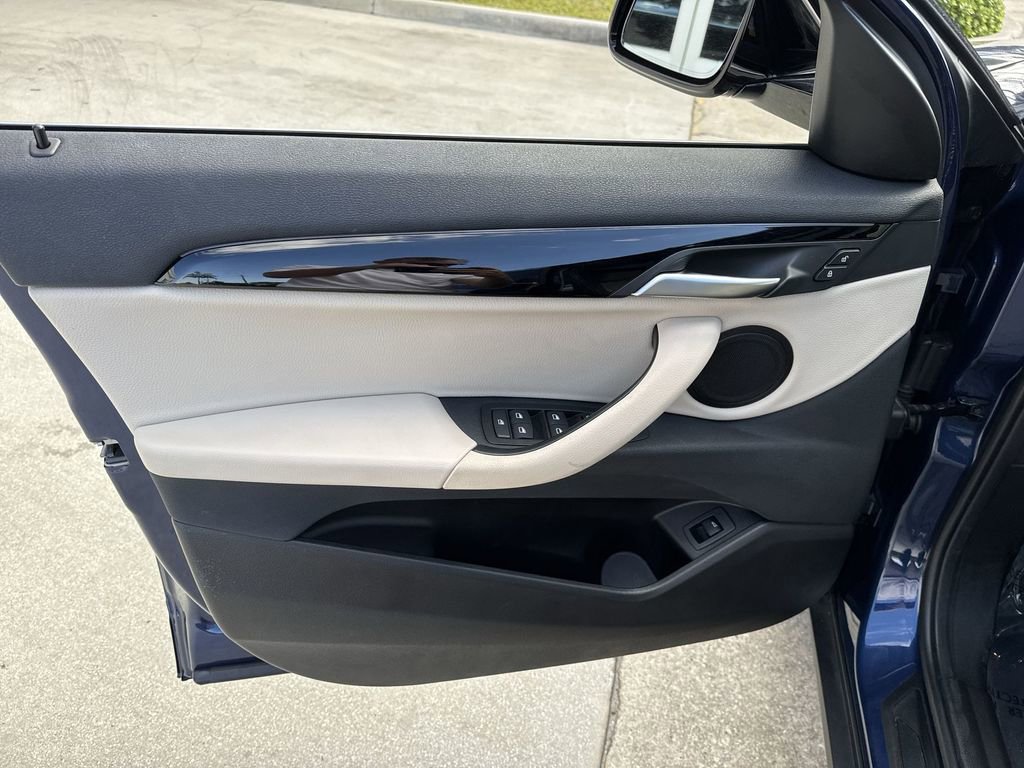 Used 2023 BMW X2 sDrive28i w/ Convenience Package image 40