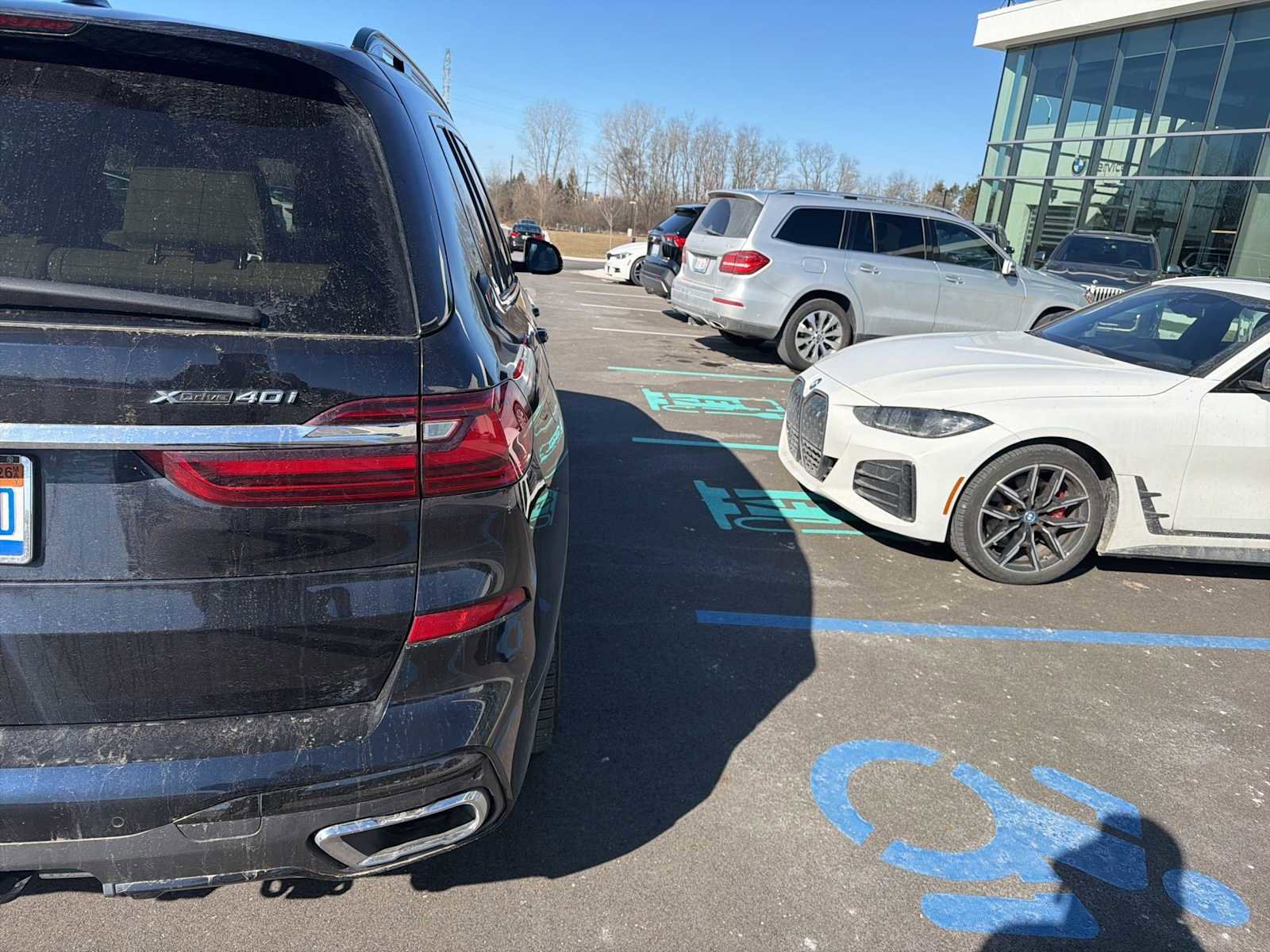 Used 2021 BMW X7 xDrive40i w/ M Sport Package AWD/4WD image 7