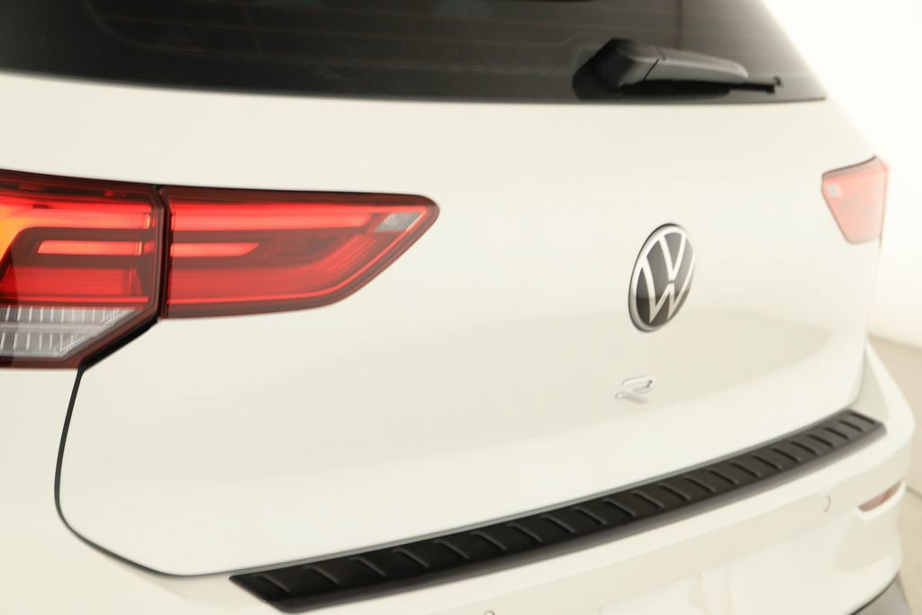 Used 2024 Volkswagen Golf R AWD/4WD image 35