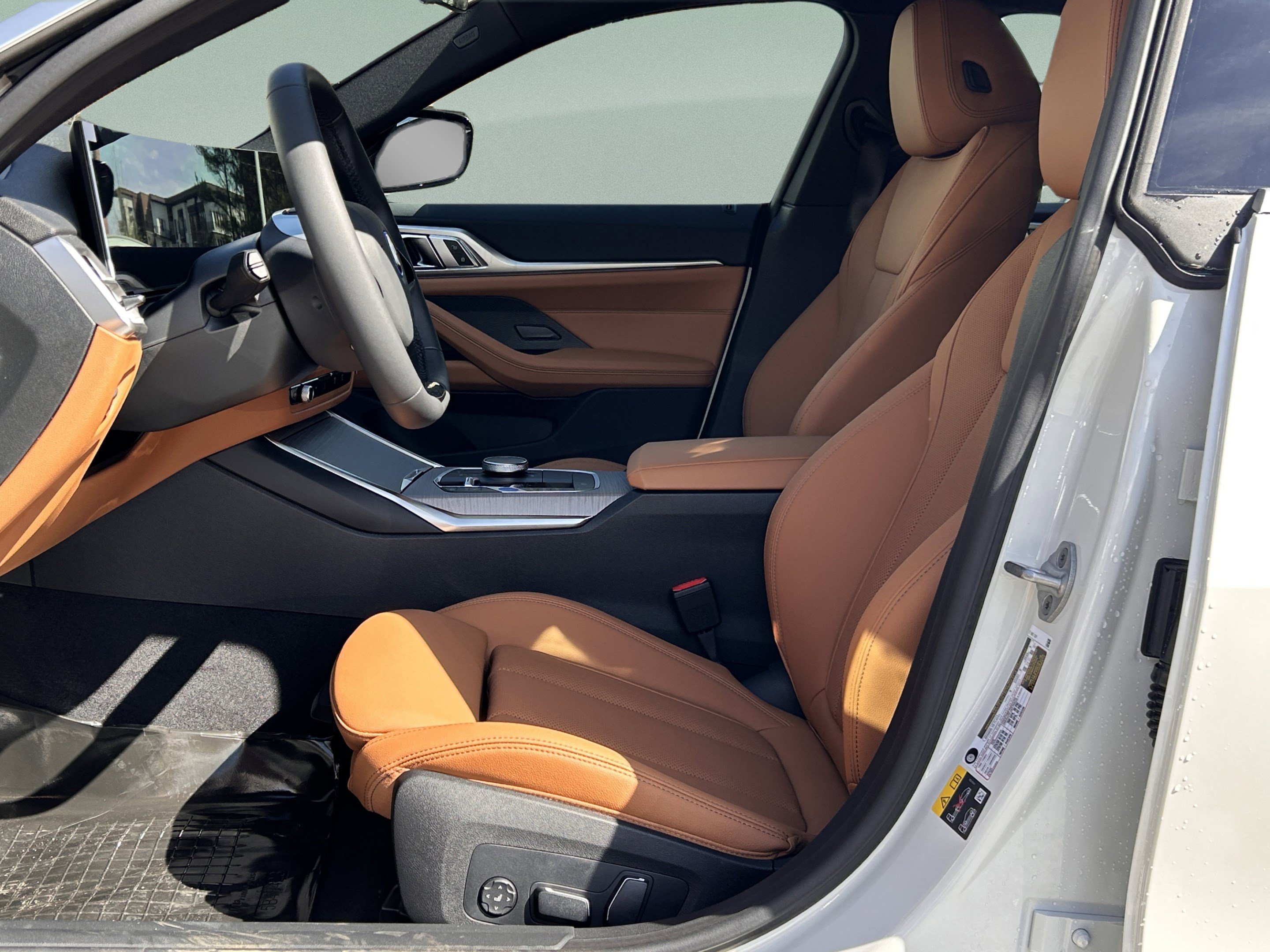 Used 2026 BMW i4 eDrive40 w/ Premium Package RWD image 23