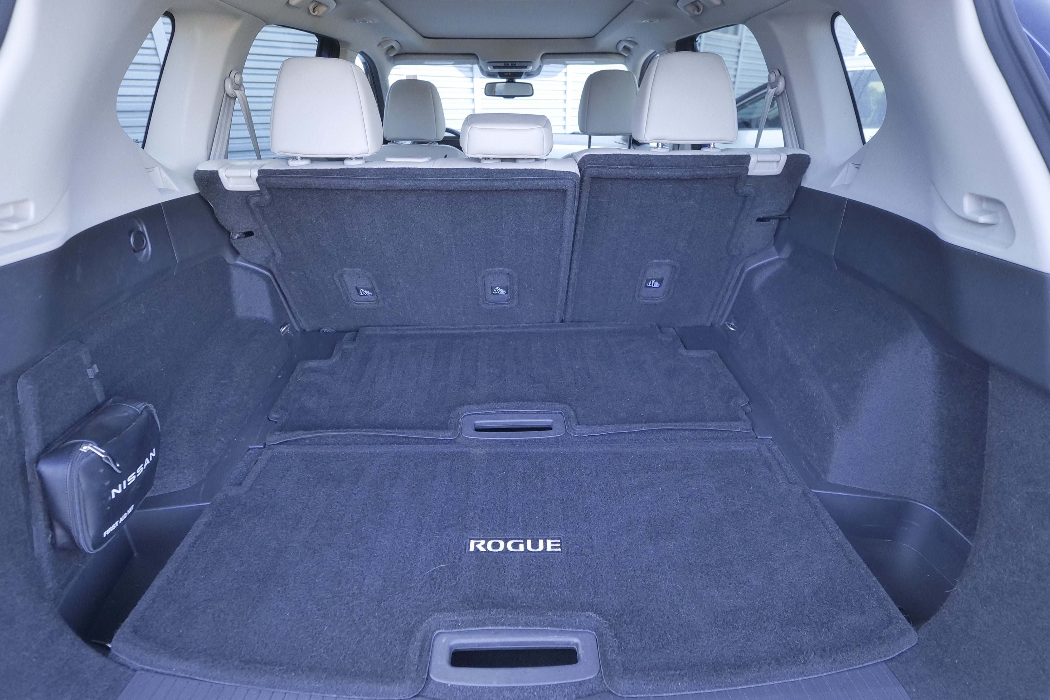 Used 2022 Nissan Rogue SL w/ SL Premium Package AWD/4WD image 12