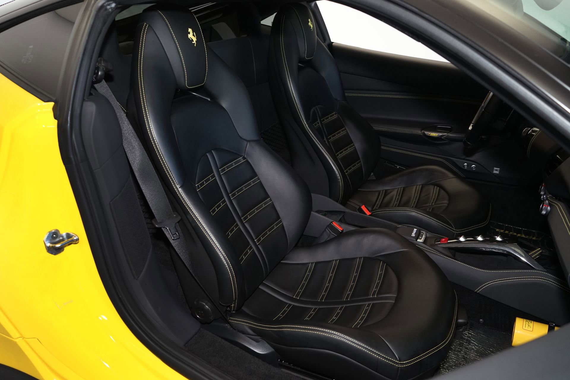 Used 2018 Ferrari 488 GTB image 19