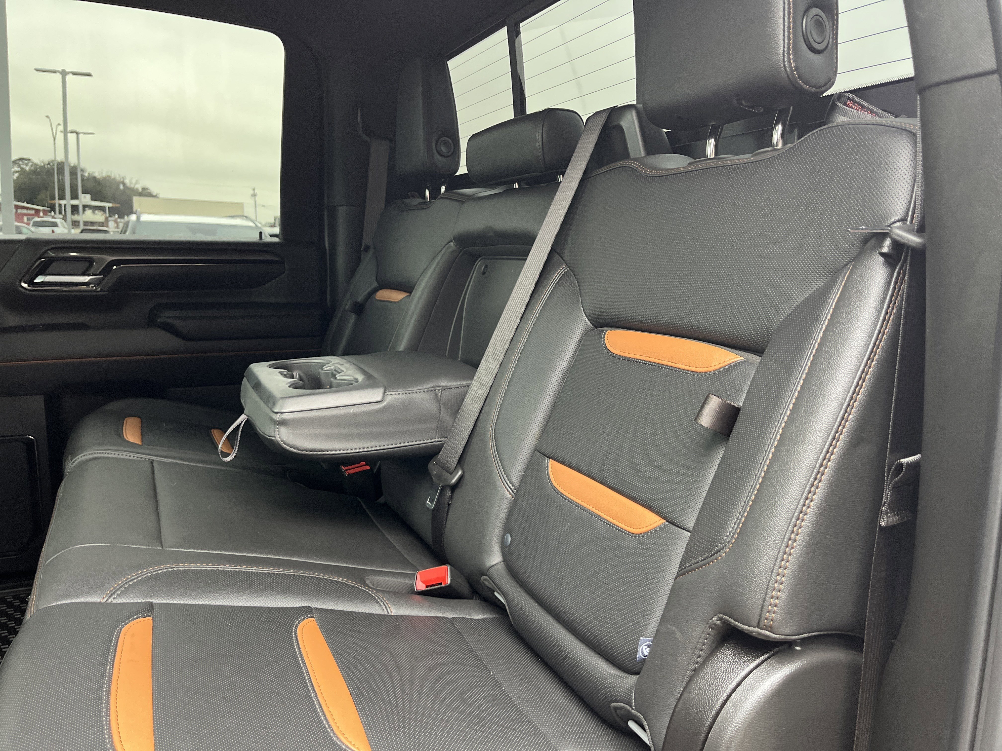 Used 2025 GMC Sierra 2500 AT4 w/ AT4 Premium Plus Package image 13