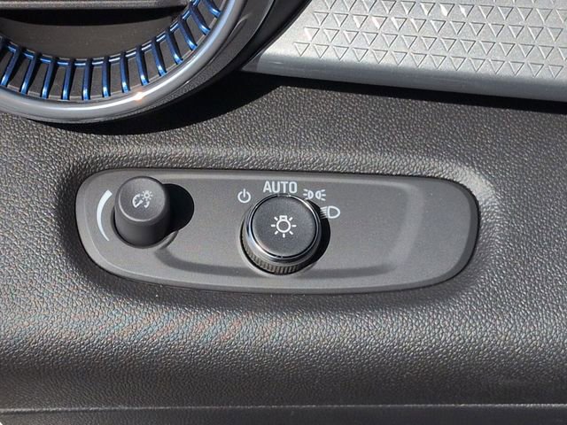 New 2026 Chevrolet Trax LT w/ Driver Confidence Package image 15