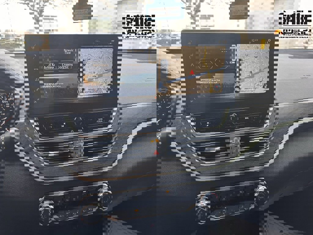 Used 2023 Nissan Altima 2.5 SV w/ SV Premium Package image 11