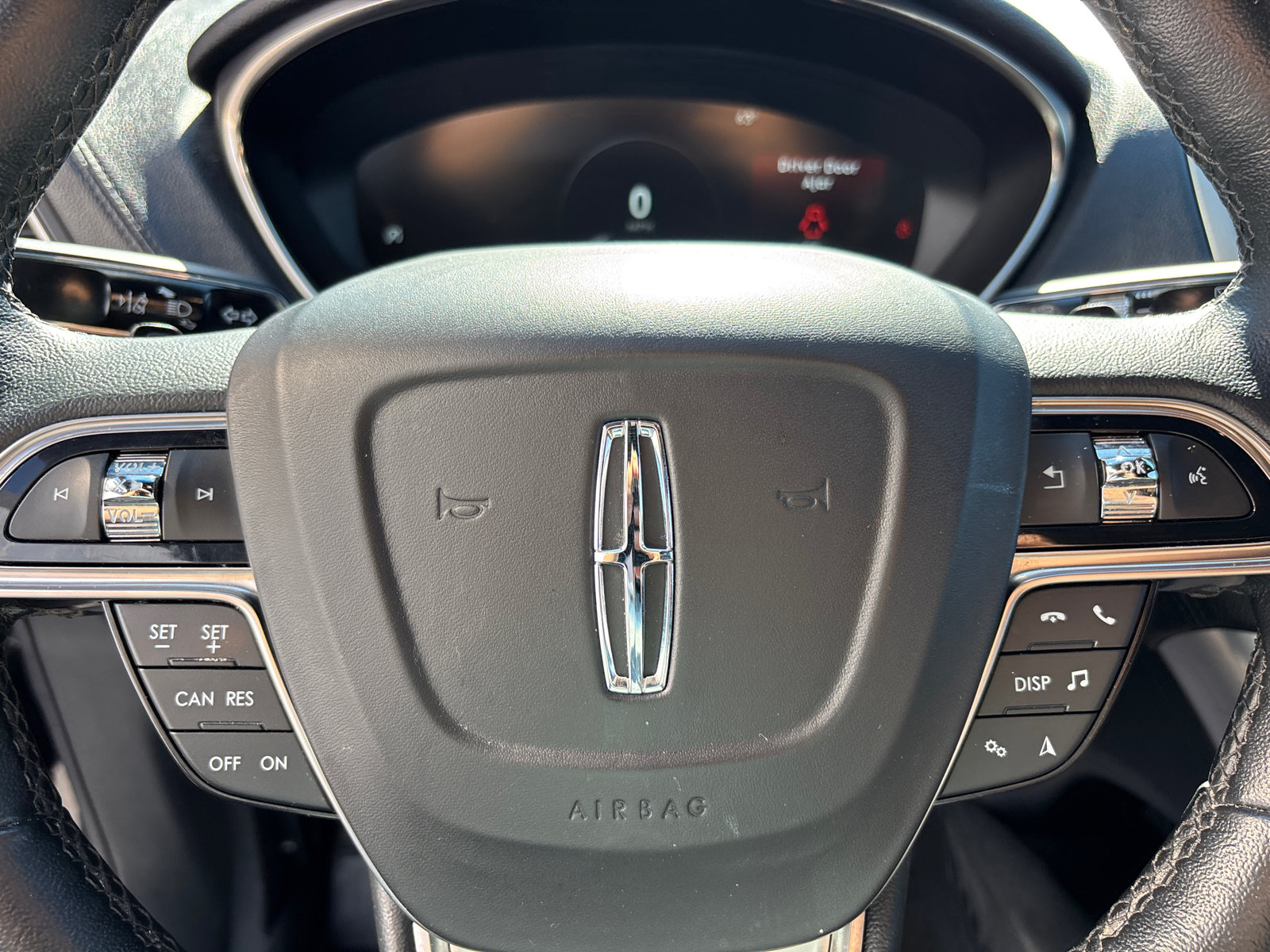 Used 2019 Lincoln Nautilus Premier AWD/4WD image 16