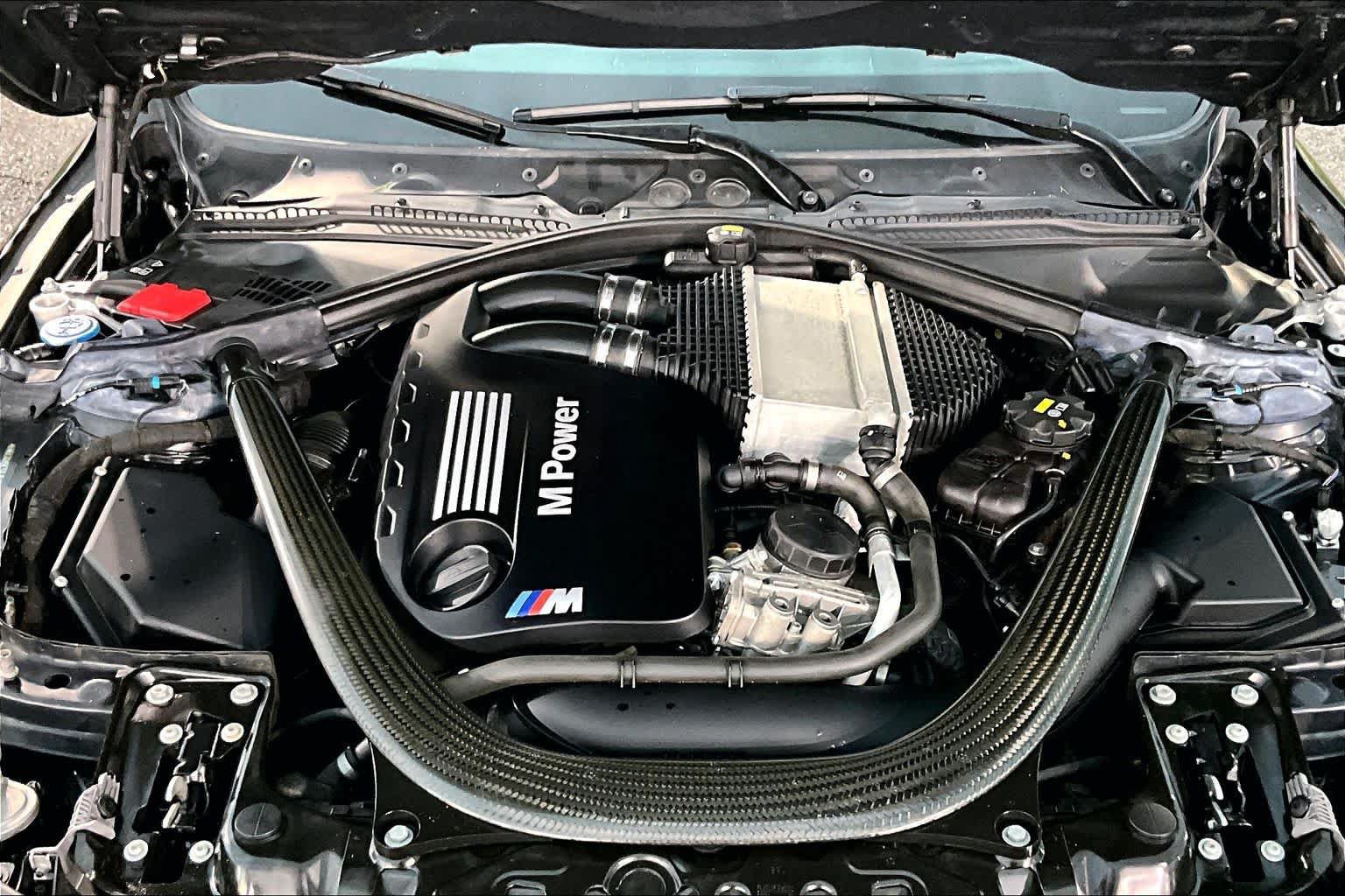 Used 2018 BMW M3 RWD image 32