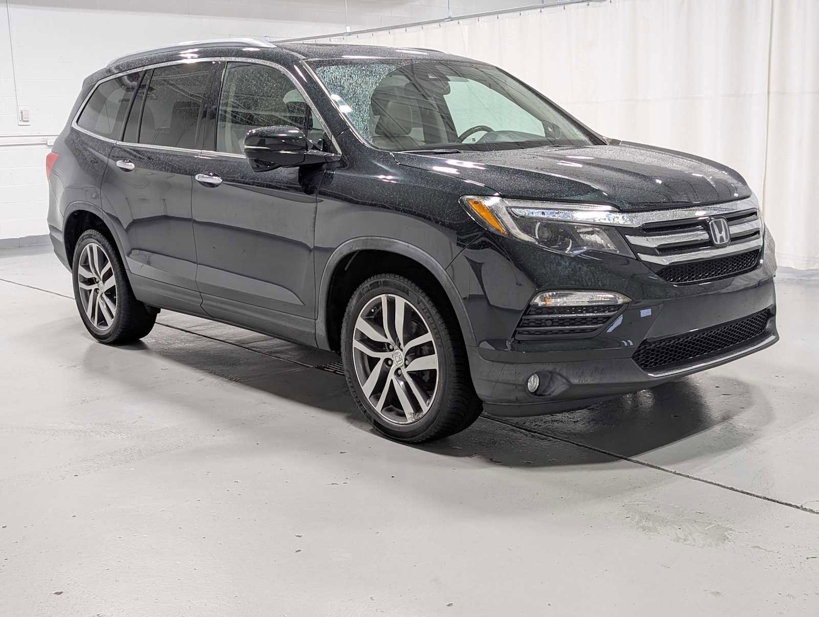 Used 2016 Honda Pilot Touring image 6