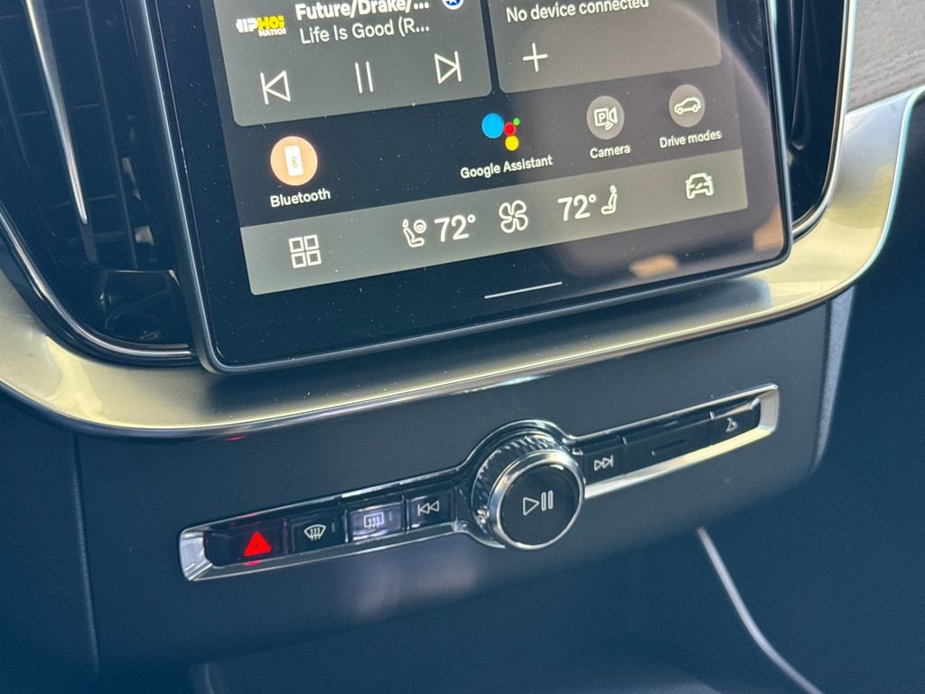 New 2026 Volvo XC90 B6 Plus w/ Protection Package Premier image 21