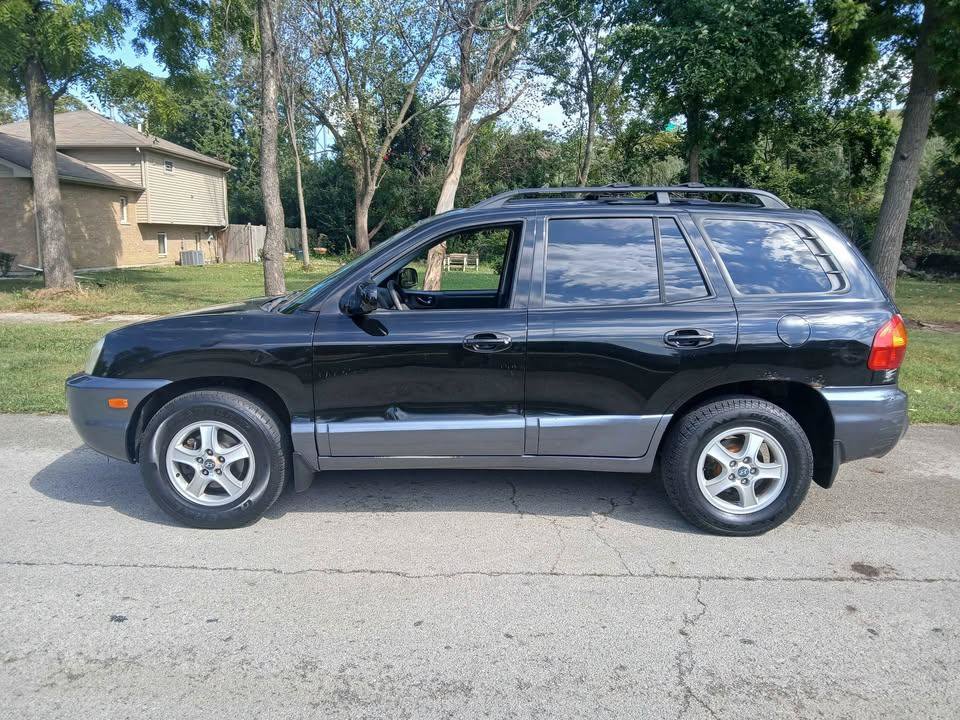 Used 2004 Hyundai Santa Fe GLS FWD image 2