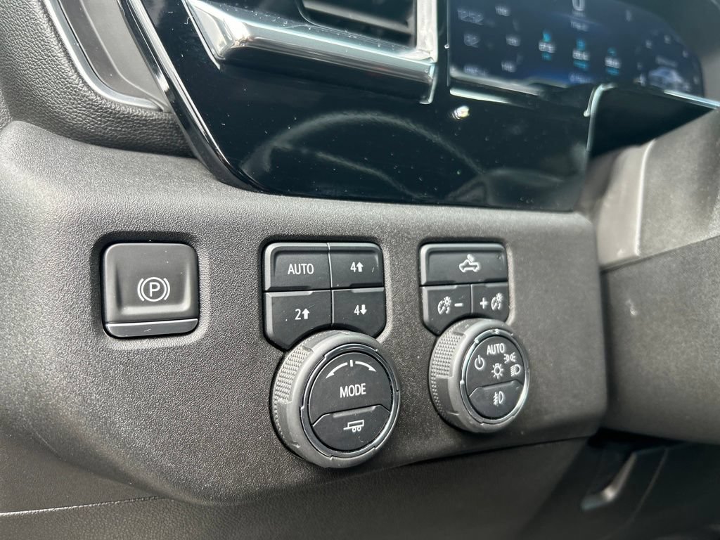 Used 2023 Chevrolet Silverado 1500 RST AWD/4WD image 22