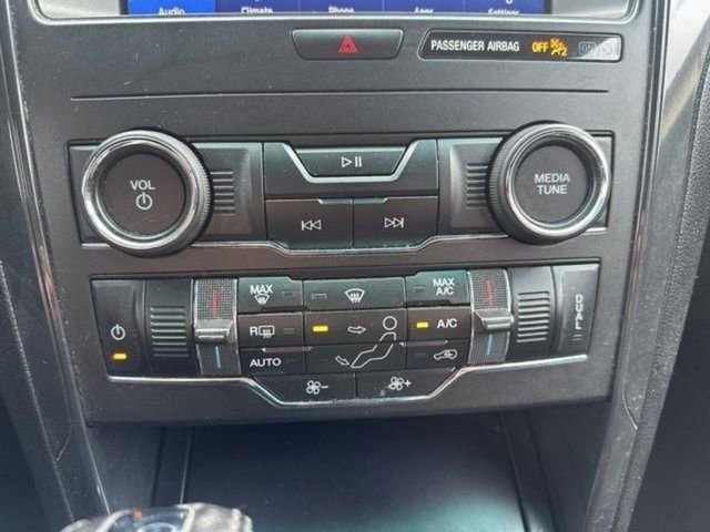 Used 2018 Ford Explorer XLT w/ Equipment Group 201A image 17