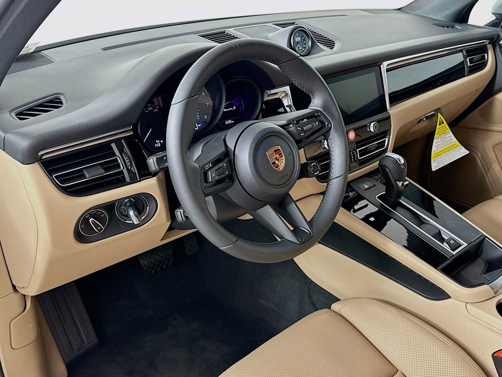 Used 2026 Porsche Macan S AWD/4WD image 4