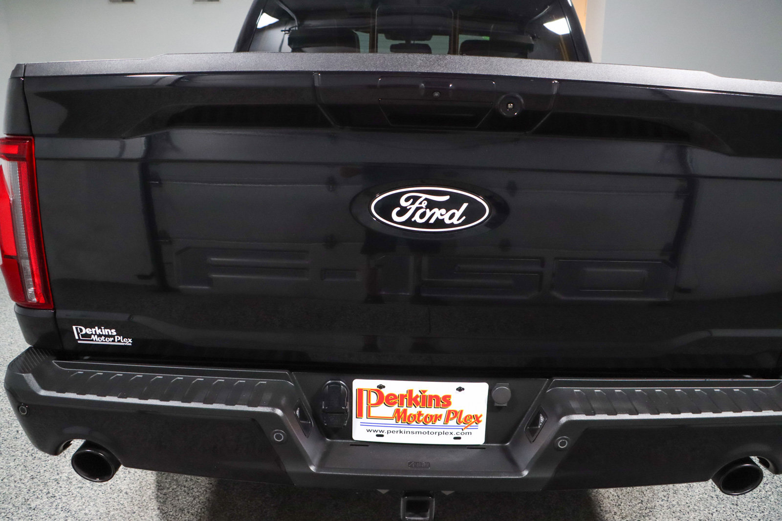 Used 2024 Ford F150 Lariat image 9