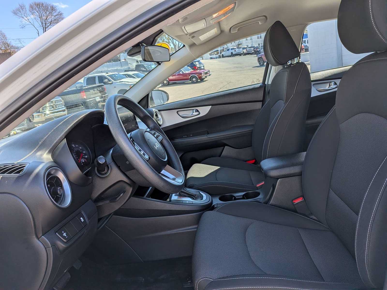 Used 2024 Kia Forte LXS FWD image 10