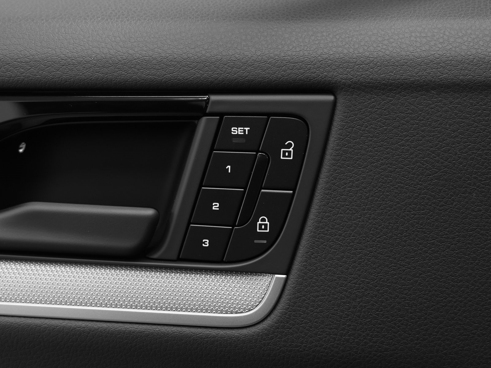 Certified 2025 Porsche Cayenne image 26