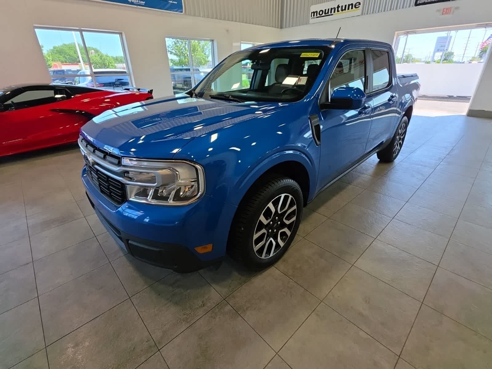 Used 2022 Ford Maverick Lariat w/ Lariat Luxury Package AWD/4WD image 1