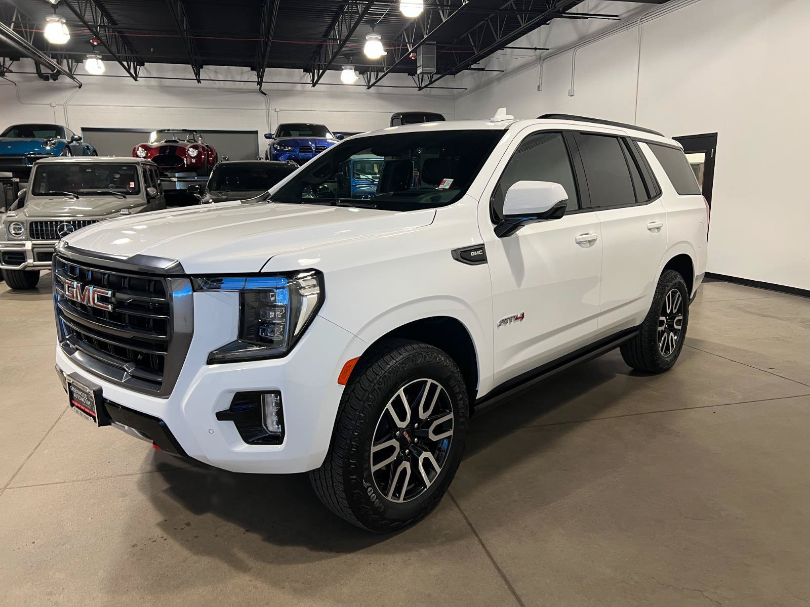 Used 2024 GMC Yukon AT4 w/ AT4 Premium Plus Package AWD/4WD image 7