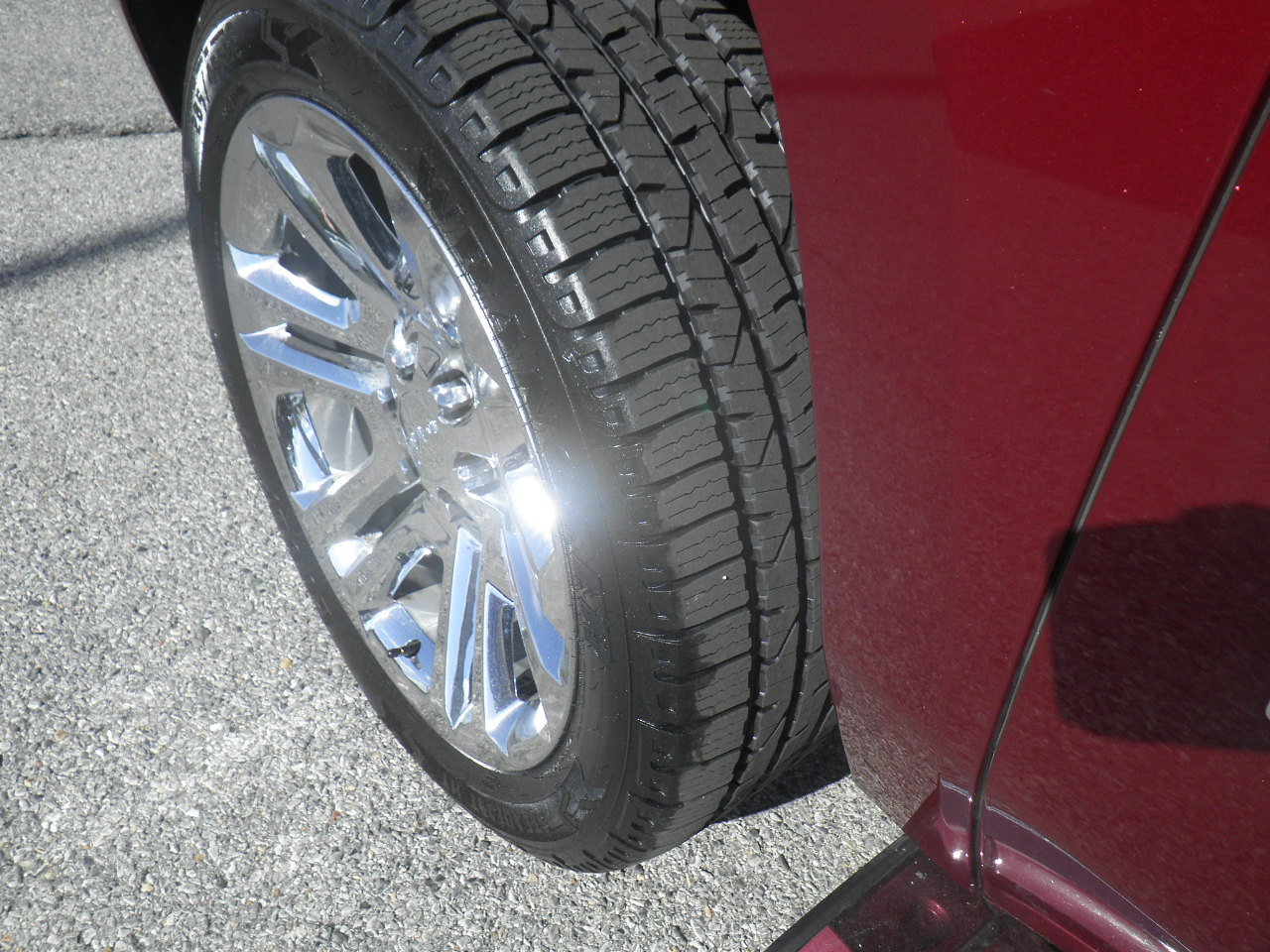 Used 2018 GMC Yukon XL SLT w/ Premium Edition image 11