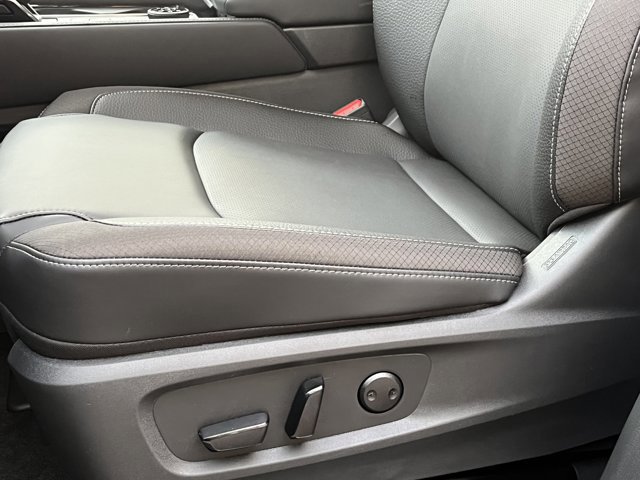 New 2026 Nissan Murano Platinum w/ Cargo Package AWD/4WD image 4