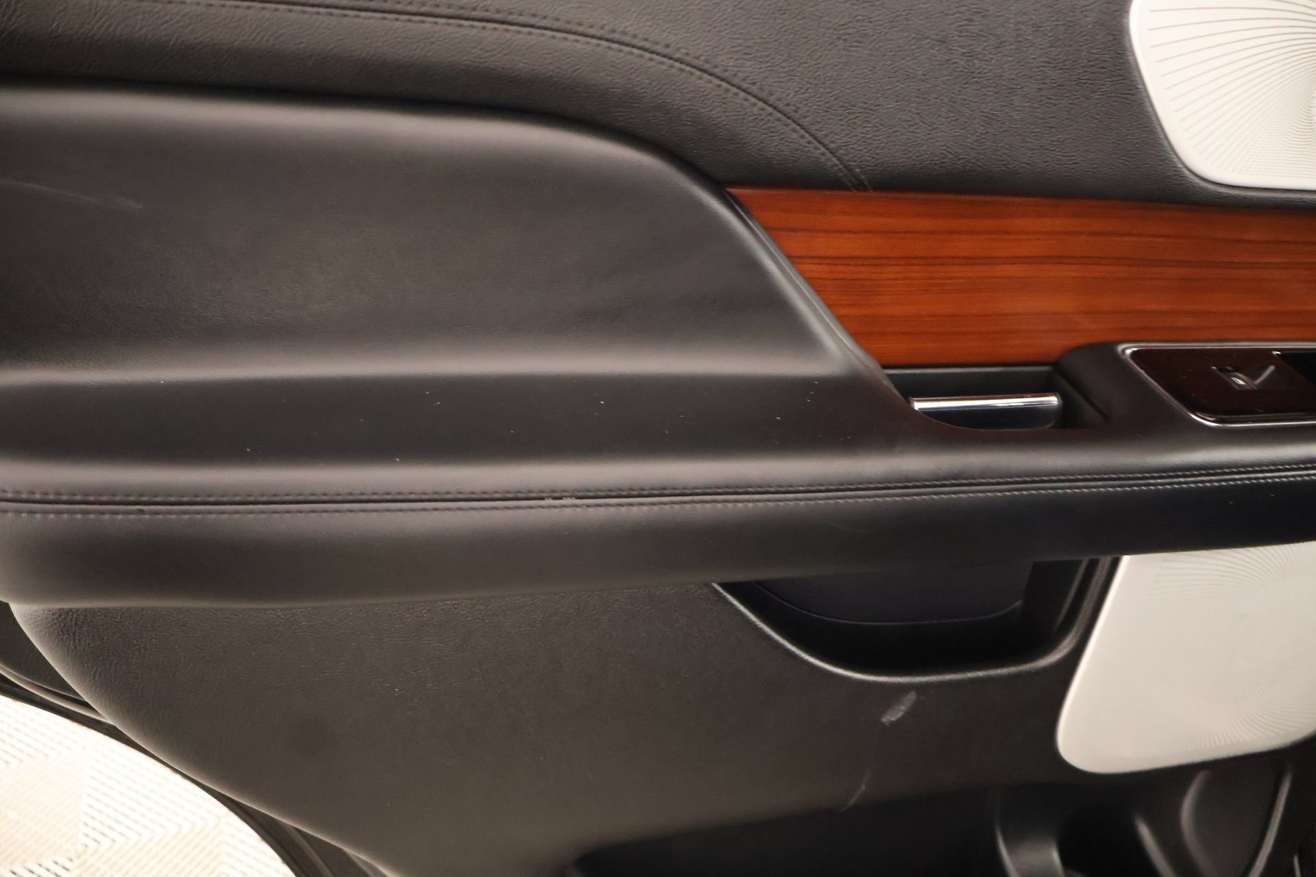 Used 2021 Lincoln Navigator Reserve AWD/4WD image 19