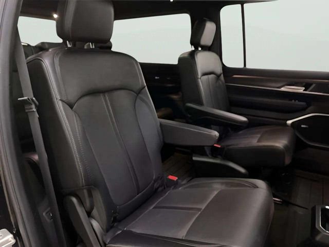 Used 2024 Jeep Wagoneer Series II w/ Premium Group I AWD/4WD image 80