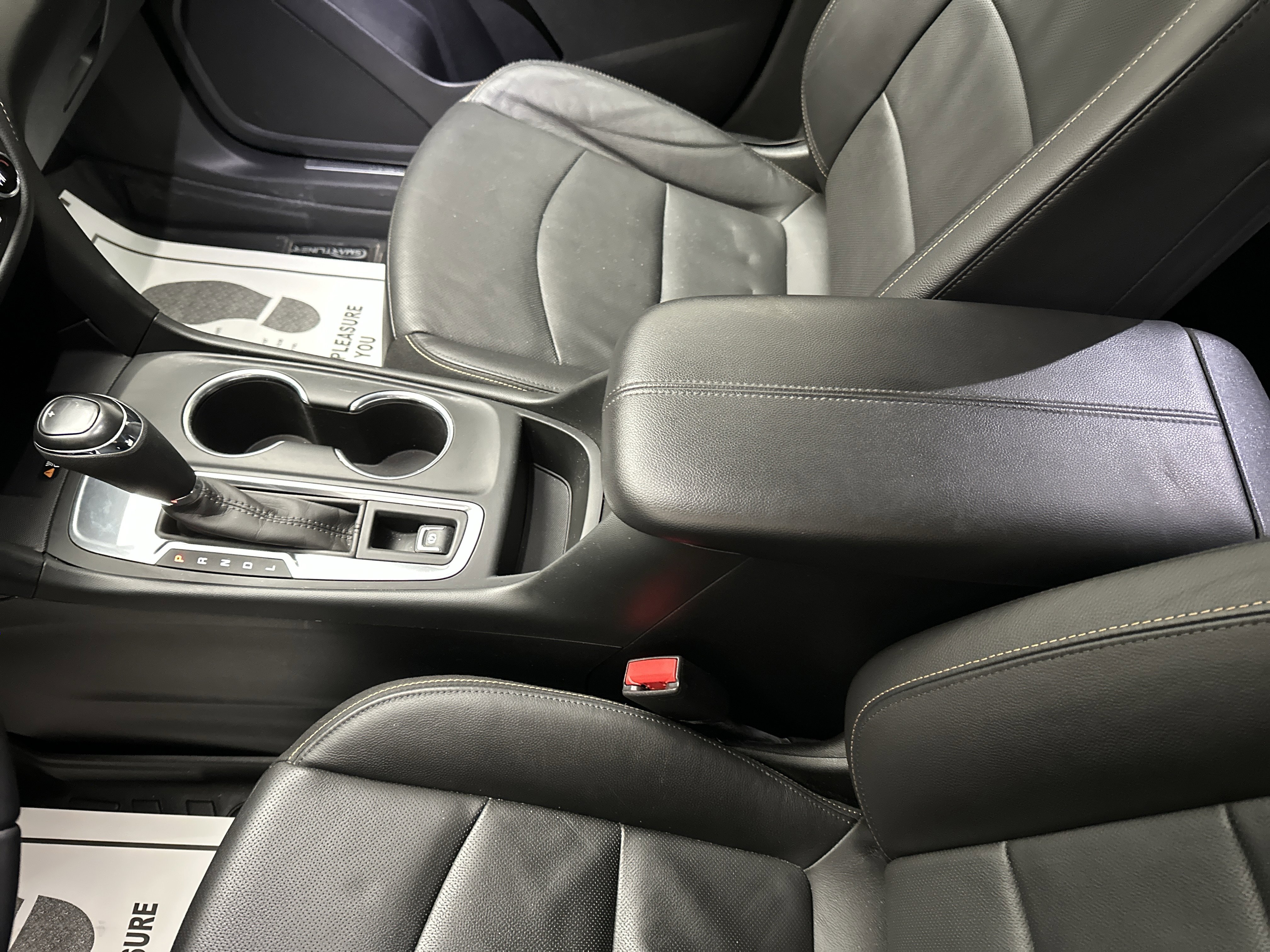 Used 2021 Chevrolet Equinox Premier FWD image 38