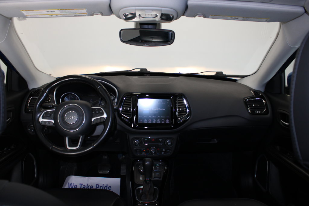 Used 2020 Jeep Compass Limited AWD/4WD image 12