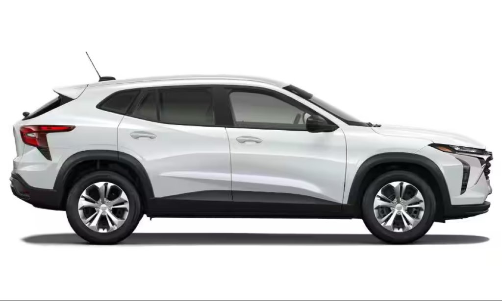 New 2026 Chevrolet Trax ACTIV w/ Driver Confidence Package FWD image 3