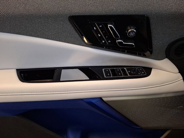 New 2026 Cadillac Optiq Luxury 2 w/ LPO, Floor Liner Package AWD/4WD image 8