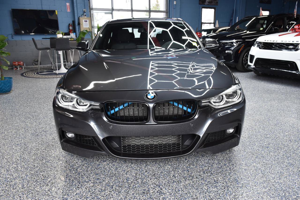 Used 2018 BMW 340i xDrive Sedan w/ Premium Package AWD/4WD image 16