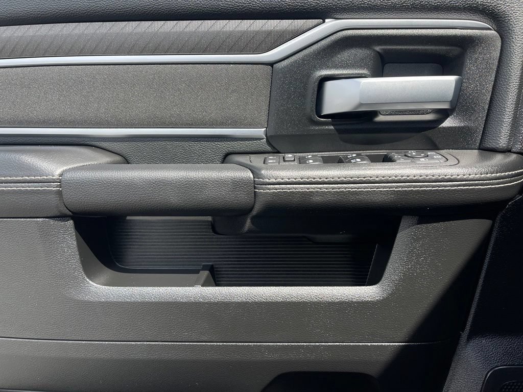 New 2027 RAM 3500 Big Horn AWD/4WD image 5