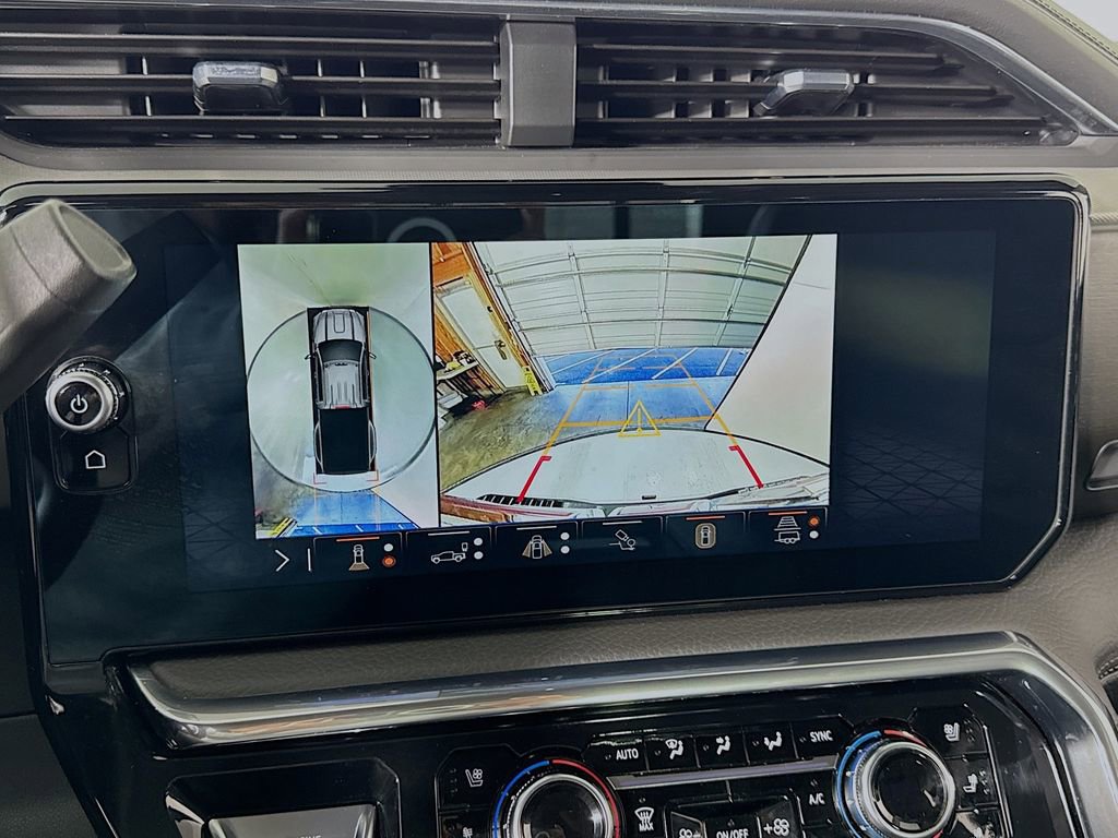 Used 2025 GMC Sierra 3500 Denali image 42