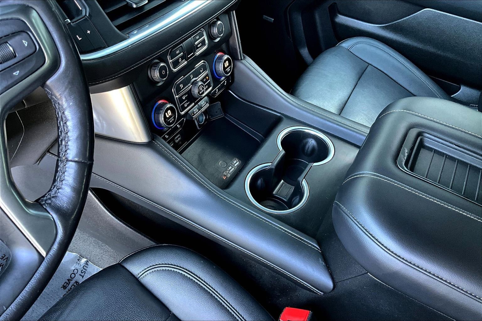 Used 2022 Chevrolet Tahoe Z71 w/ Z71 Off-Road Package image 17