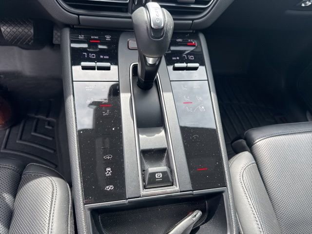 Used 2024 Porsche Macan S image 14