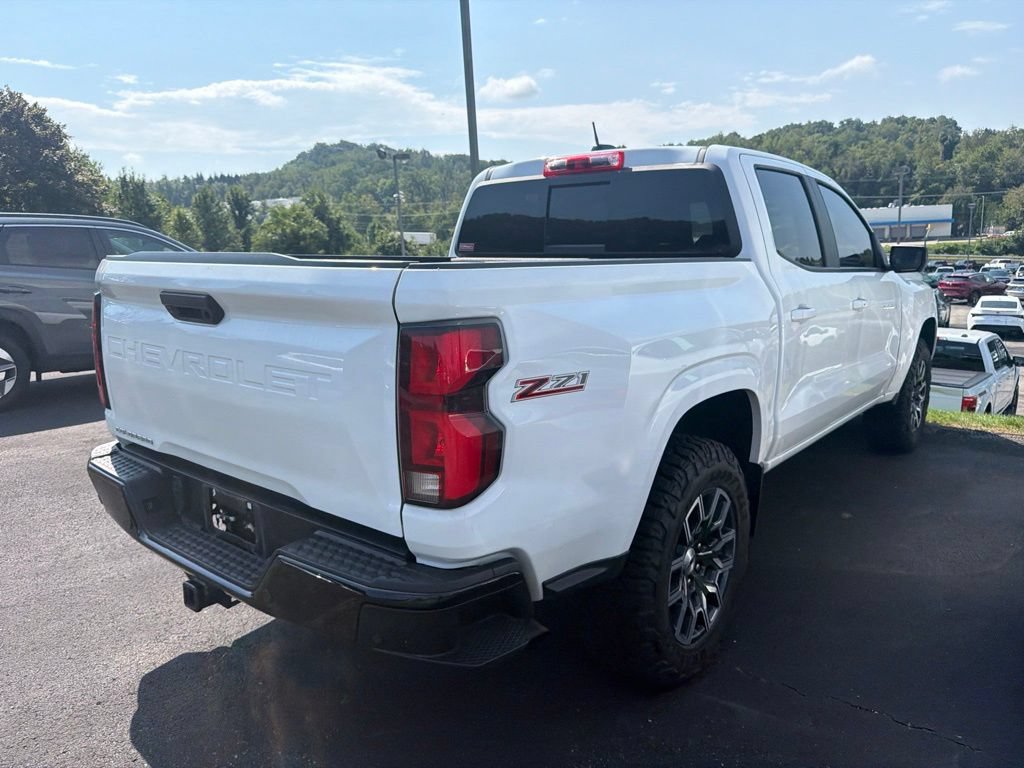 Used 2024 Chevrolet Colorado Z71 w/ Z71 Convenience Package 2 AWD/4WD image 4